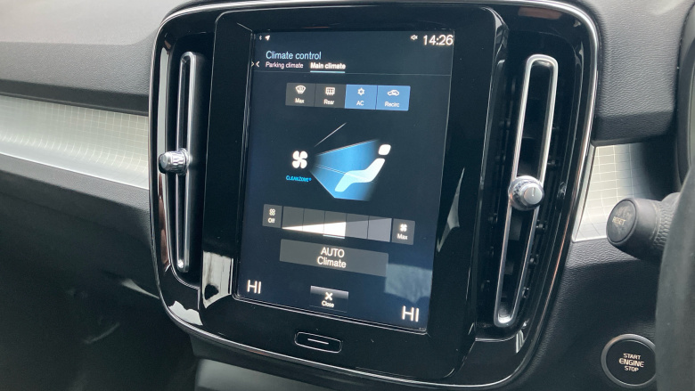 Volvo Xc40 1.5 T3 [163] Momentum 5dr Petrol Estate